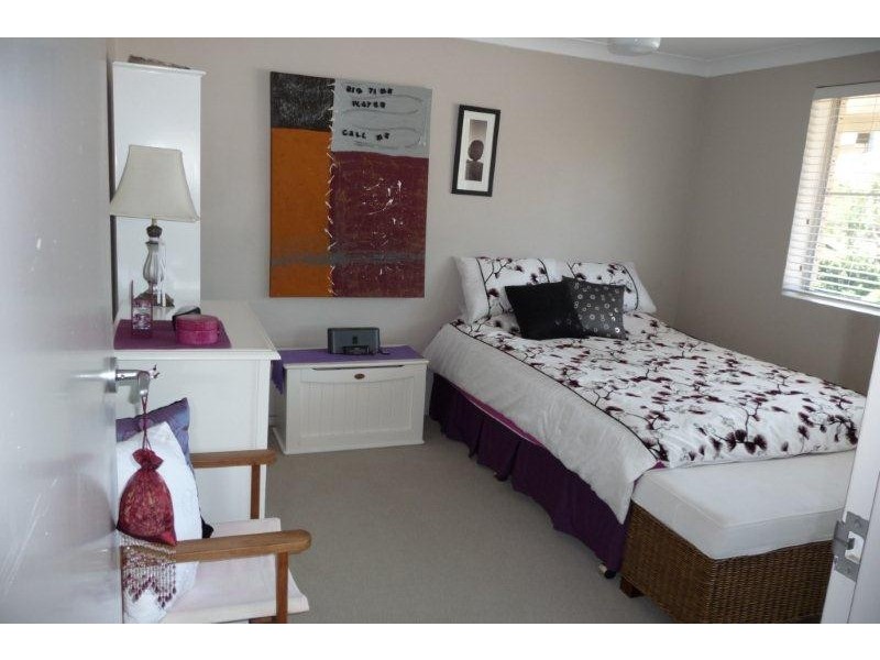 8/160 Central Avenue, Indooroopilly QLD 4068