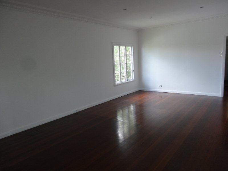 96 Taringa Parade, Indooroopilly QLD 4068