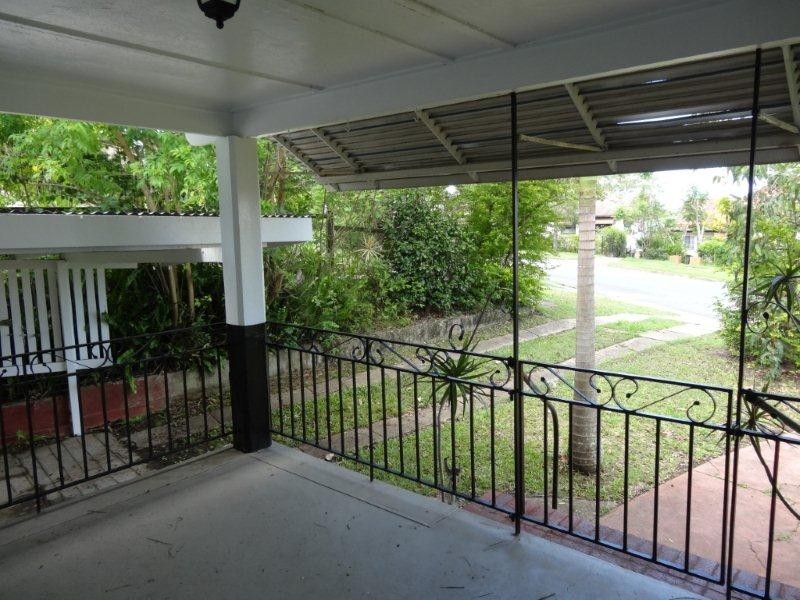 96 Taringa Parade, Indooroopilly QLD 4068