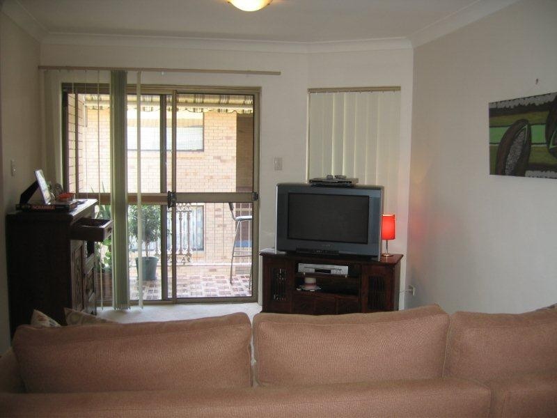 6/155 Central Avenue, Indooroopilly QLD 4068
