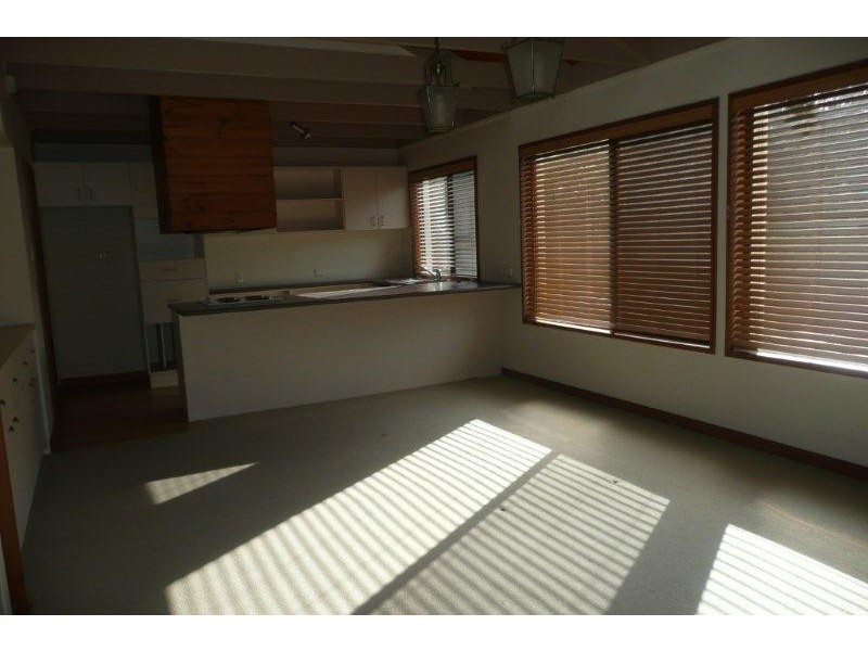 3 Twigg Street, Indooroopilly QLD 4068