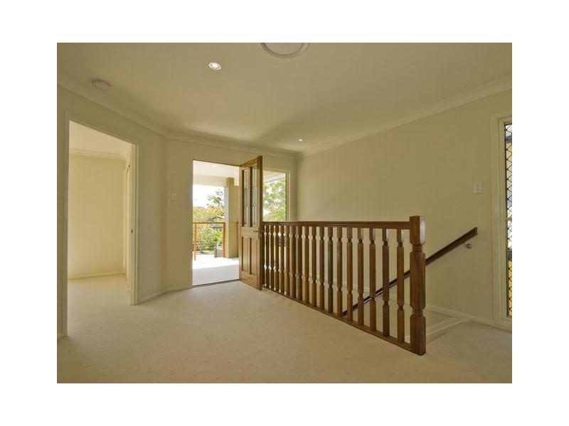 17 Usher Street, Indooroopilly QLD 4068