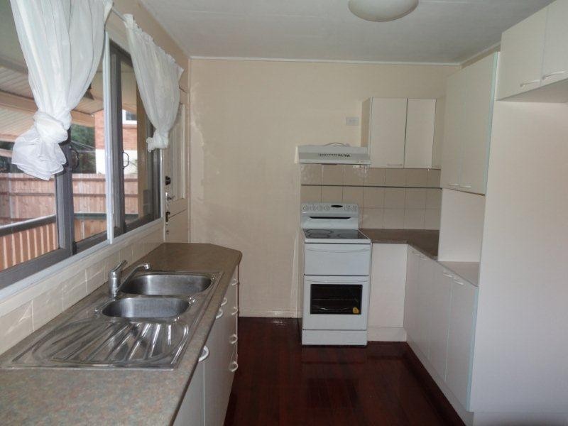 23 Wiseman Street, Kenmore QLD 4069