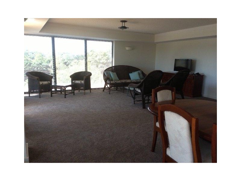 9/172 Macquarie Street, St Lucia QLD 4067