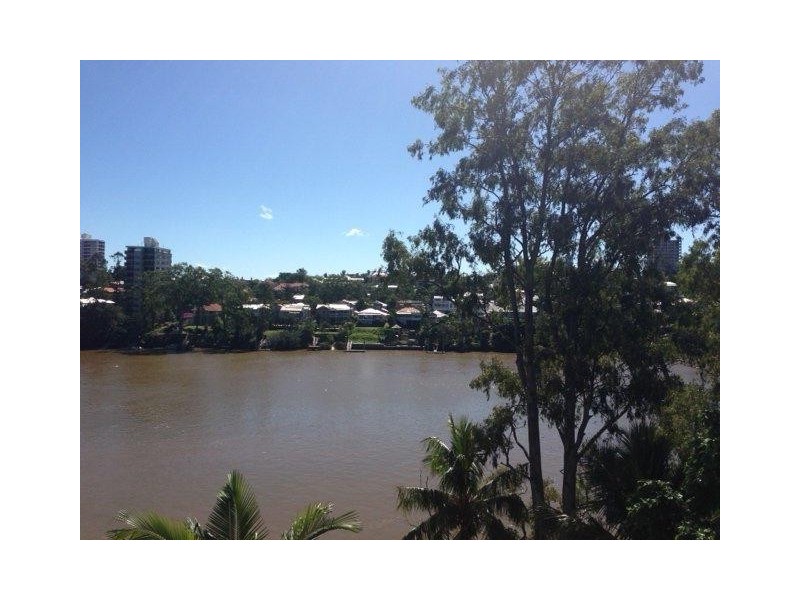 9/172 Macquarie Street, St Lucia QLD 4067