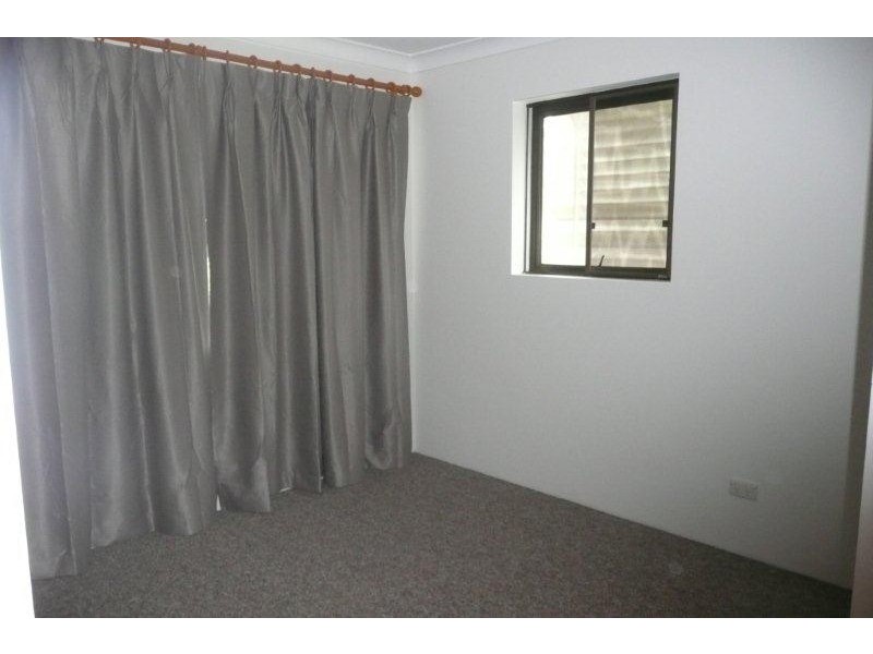 4/28 Warren Street, St Lucia QLD 4067