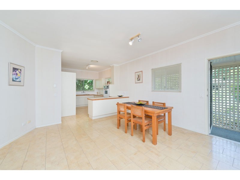 25 Marston Avenue, Indooroopilly QLD 4068
