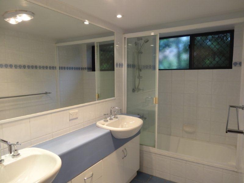 3/52 York Street, Indooroopilly QLD 4068