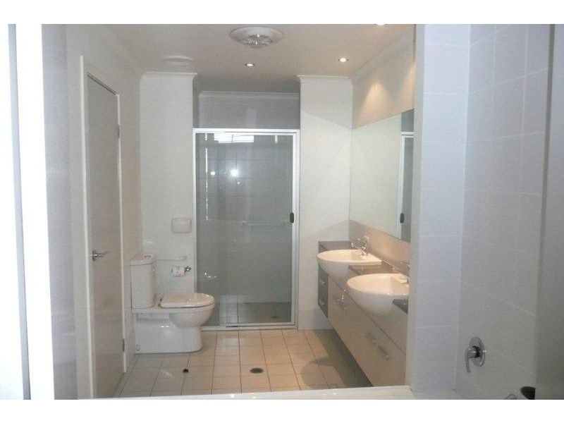 42/8-12 Belgrave Road, Indooroopilly QLD 4068