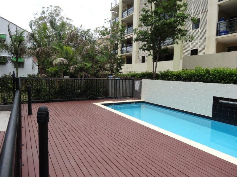 42/8-12 Belgrave Road, Indooroopilly QLD 4068