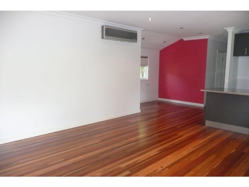 92 Taringa Parade, Indooroopilly QLD 4068