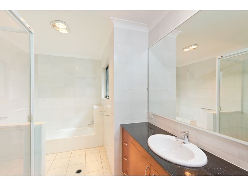 14/270 Indooroopilly Road, Indooroopilly QLD 4068