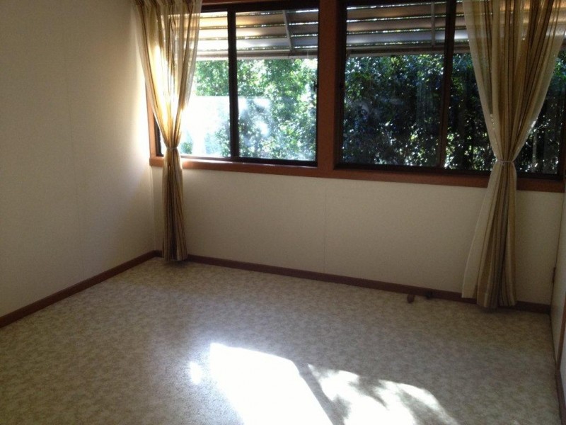 45 Burns Parade, Chapel Hill QLD 4069