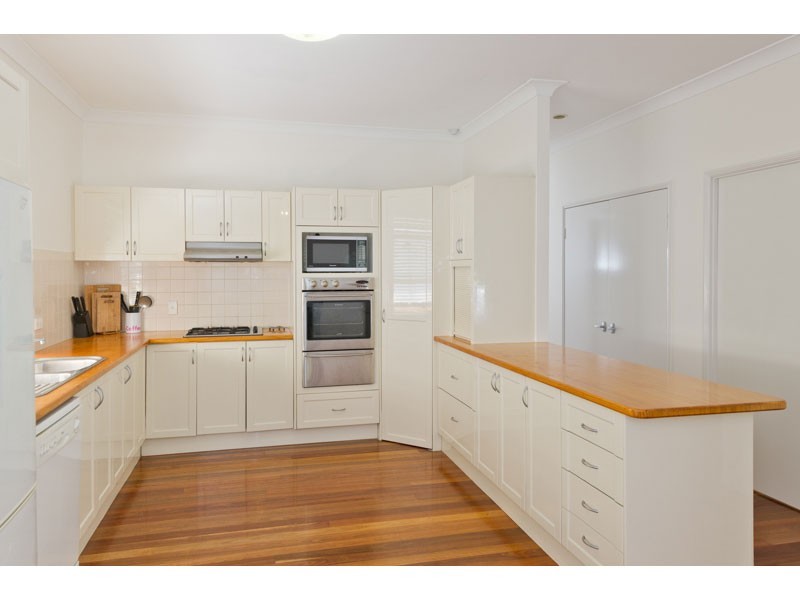 152 Witton Road, Indooroopilly QLD 4068