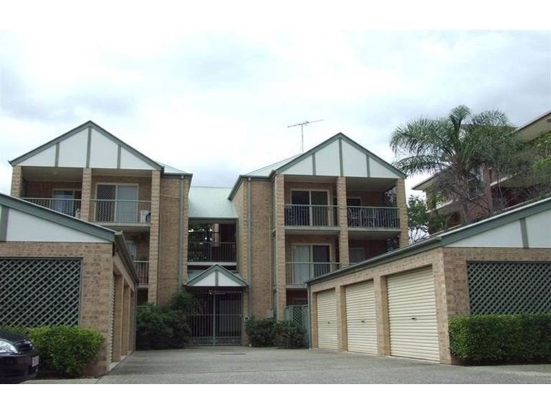 2/72 Waverley Road, Taringa QLD 4068