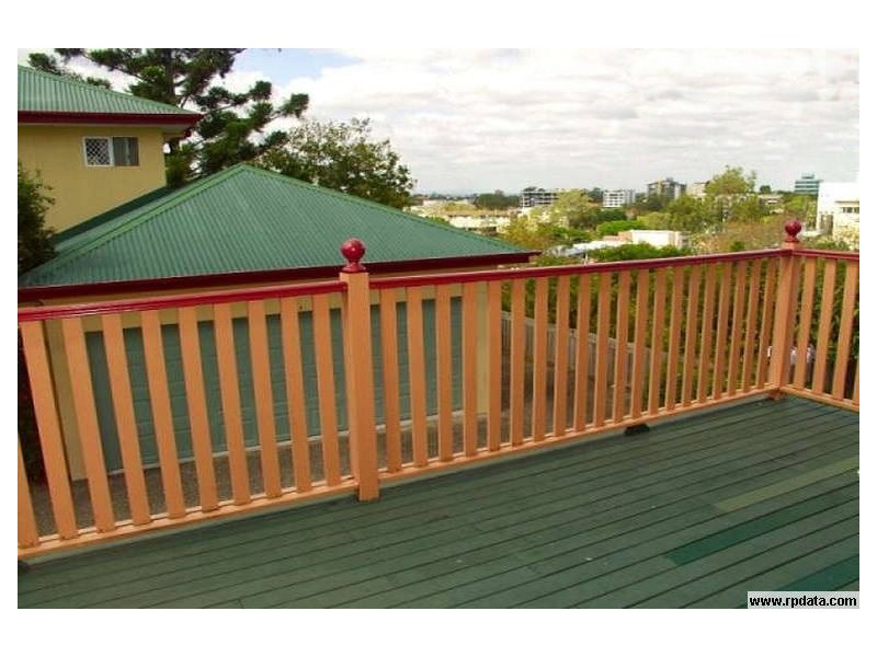 2/82 Manchester Terrace, Indooroopilly QLD 4068