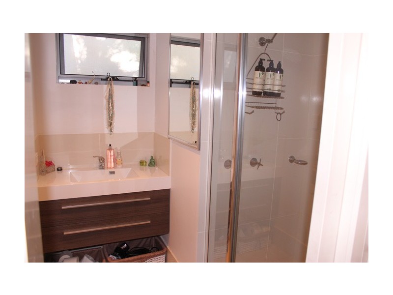 4/51 Lambert Road, Indooroopilly QLD 4068