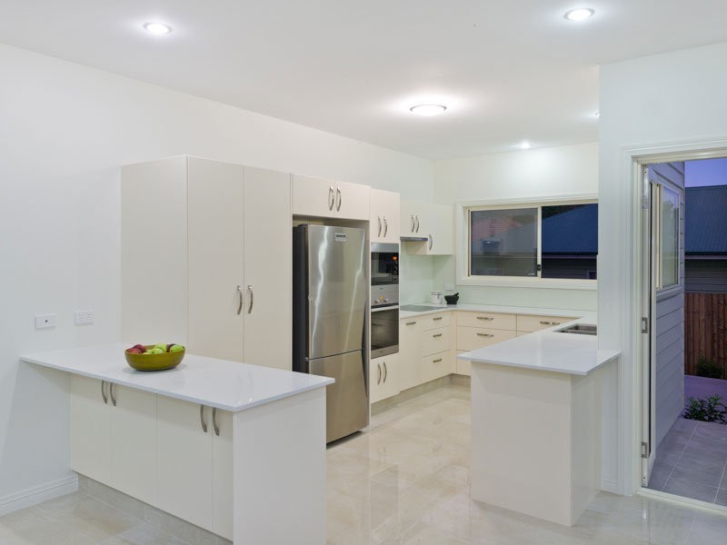 10 Rennie Street, Indooroopilly QLD 4068