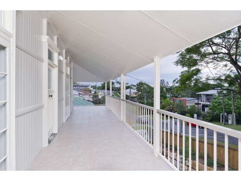 10 Rennie Street, Indooroopilly QLD 4068