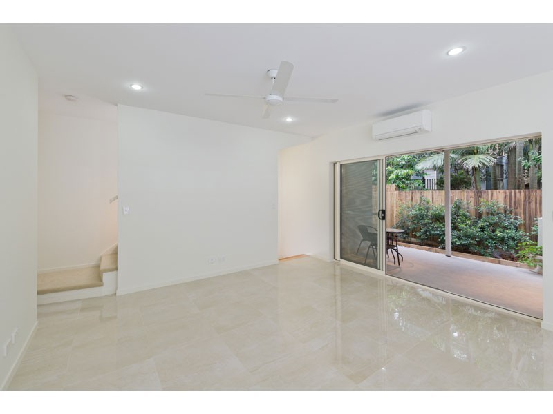 12a Rennie Street, Indooroopilly QLD 4068