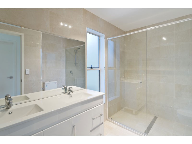 12a Rennie Street, Indooroopilly QLD 4068