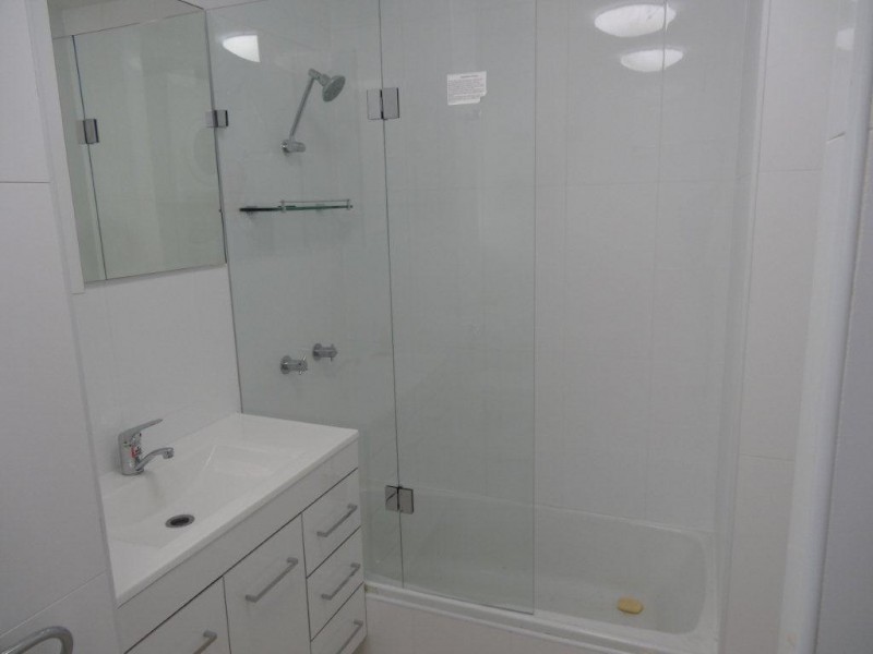 3/9 Land Street, Toowong QLD 4066