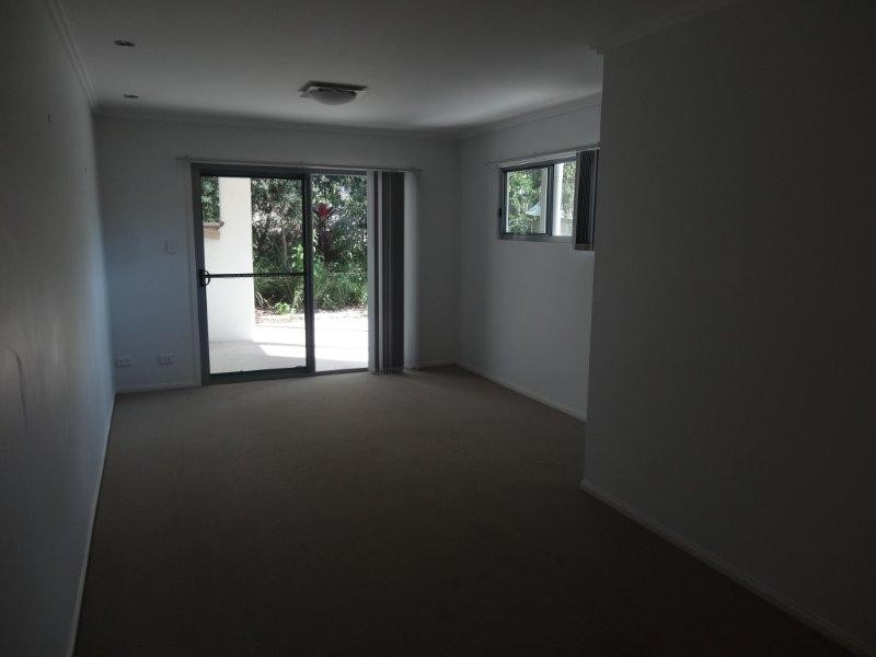51 Lambert Road, Indooroopilly QLD 4068