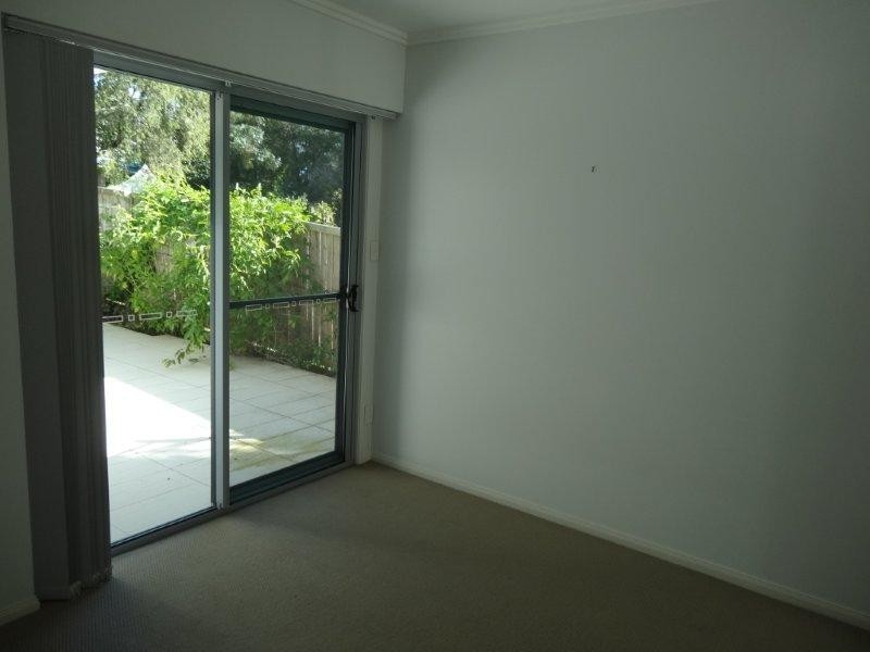 51 Lambert Road, Indooroopilly QLD 4068