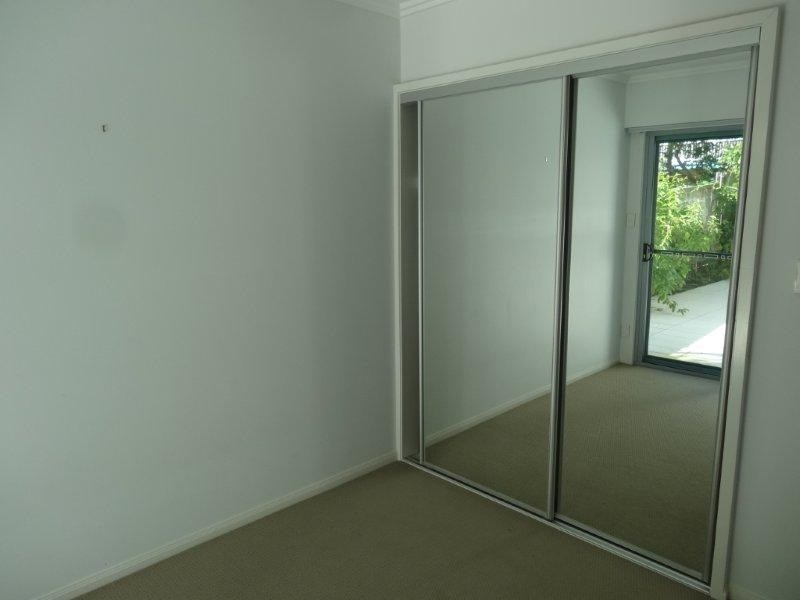 51 Lambert Road, Indooroopilly QLD 4068