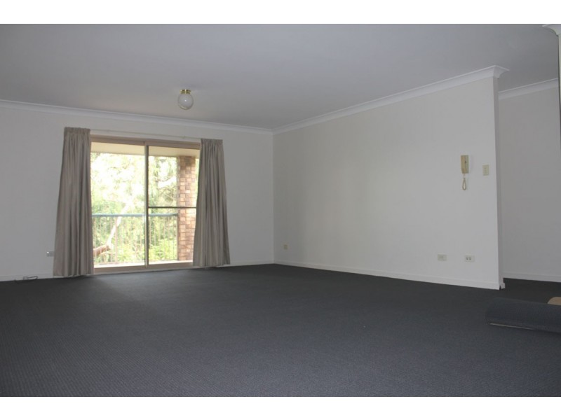 8/15 Finney Road, Indooroopilly QLD 4068