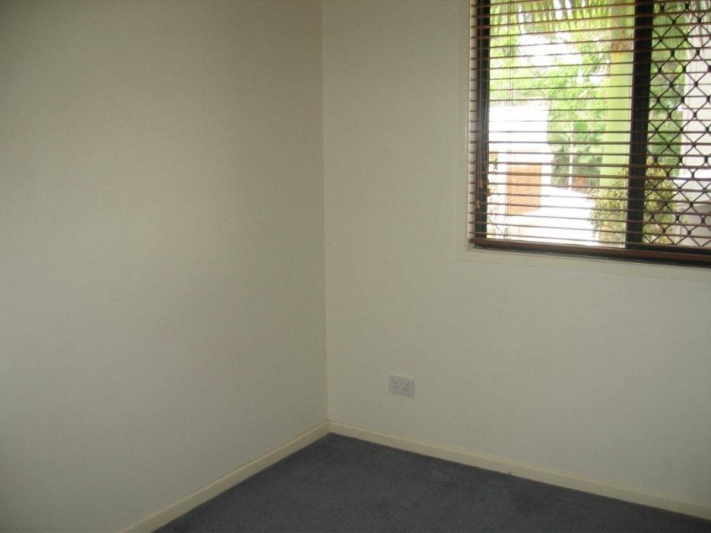 8/122 Central Avenue, Indooroopilly QLD 4068