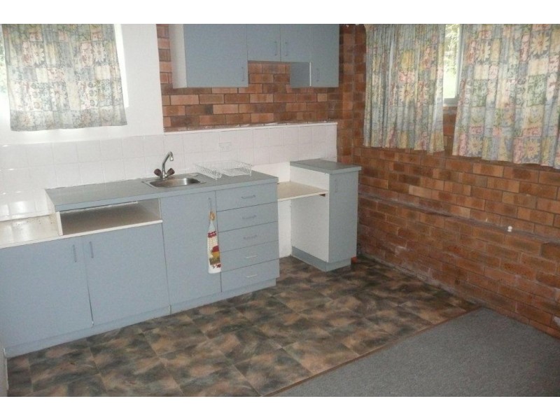 17 Noreen Street, Chapel Hill QLD 4069