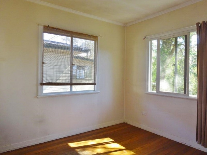 35 Disraeli Street, Indooroopilly QLD 4068