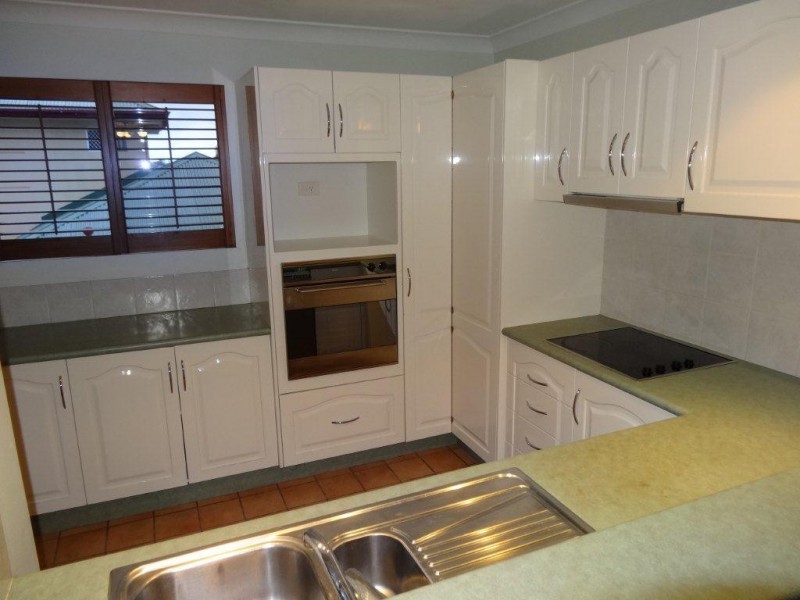 82 Manchester Terrace, Indooroopilly QLD 4068