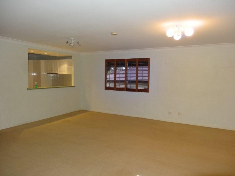 82 Manchester Terrace, Indooroopilly QLD 4068