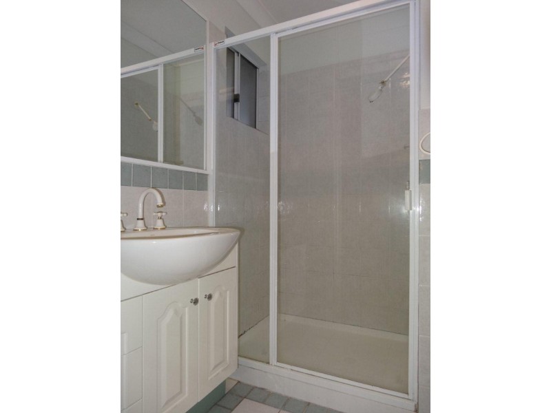 82 Manchester Terrace, Indooroopilly QLD 4068