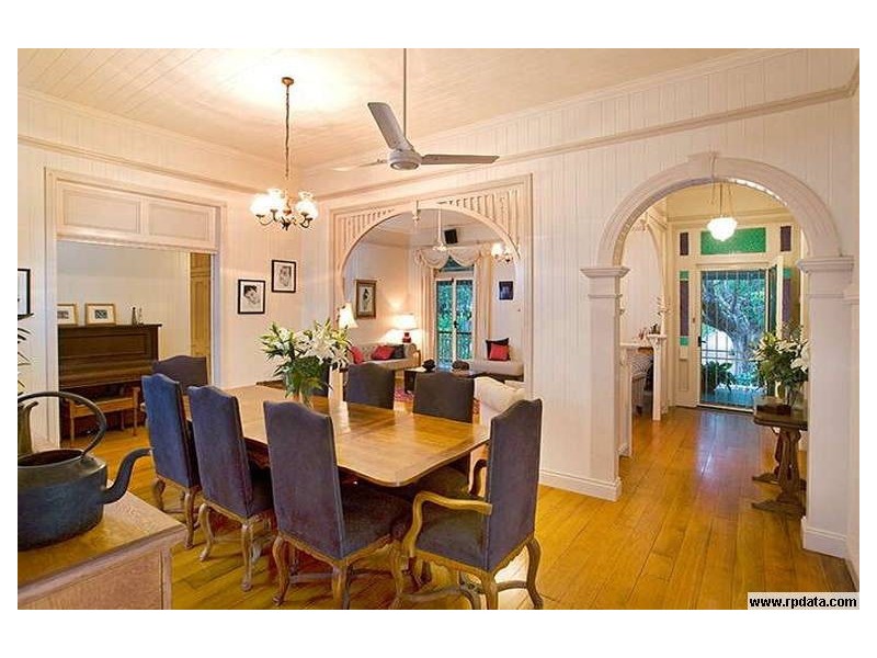 94 Laurel Avenue, Chelmer QLD 4068