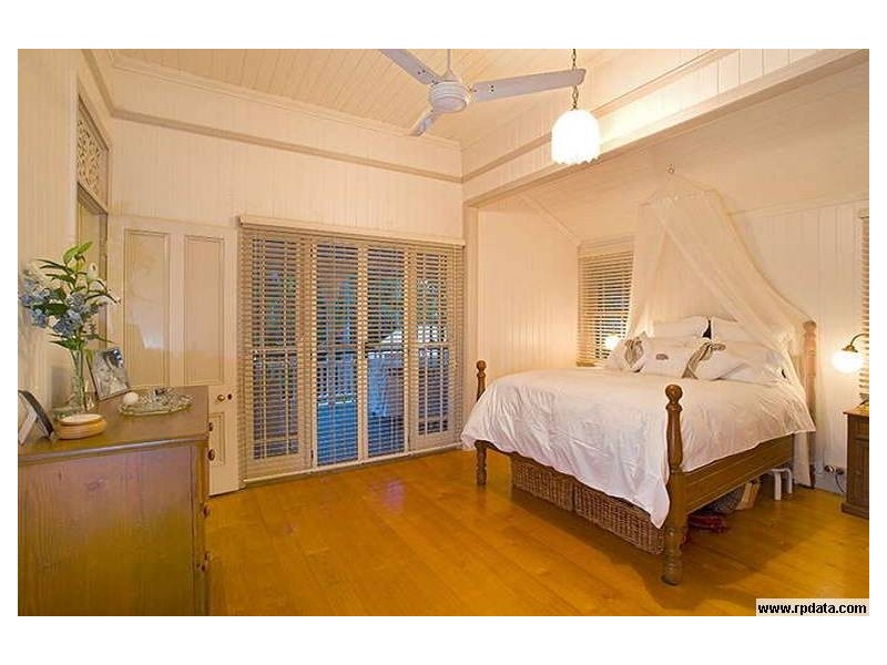 94 Laurel Avenue, Chelmer QLD 4068