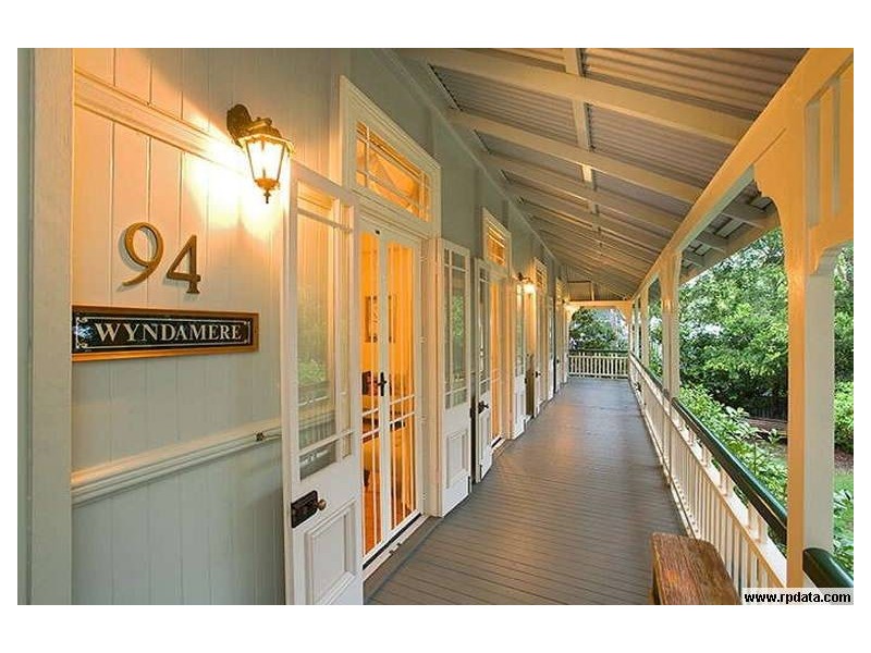 94 Laurel Avenue, Chelmer QLD 4068