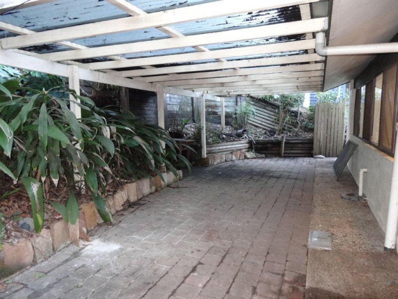 27 Ashburton Street, Chapel Hill QLD 4069