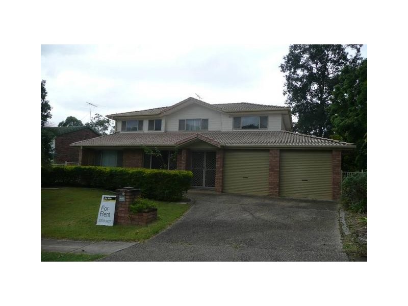 132 Greenford Street, Chapel Hill QLD 4069