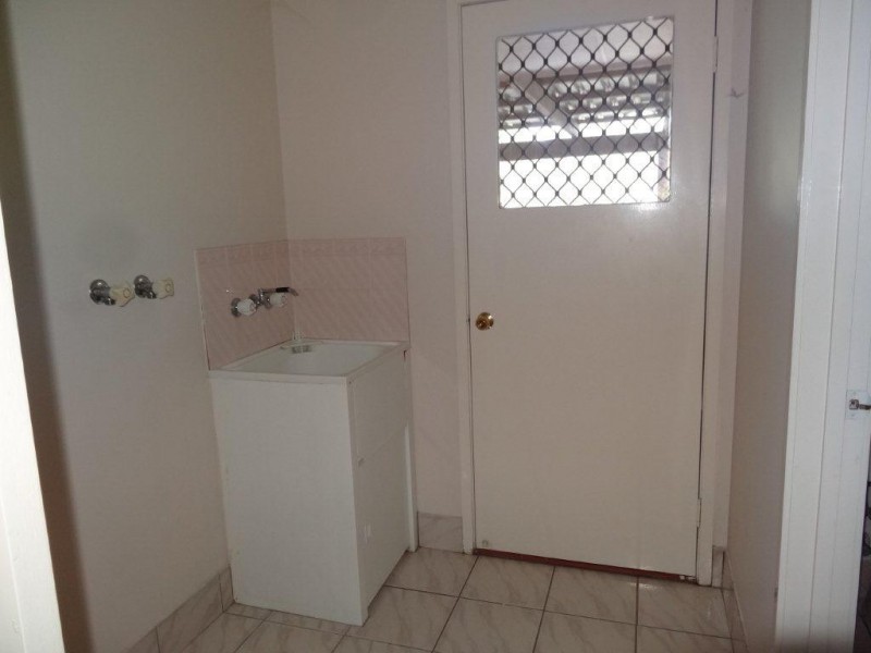 132 Greenford Street, Chapel Hill QLD 4069