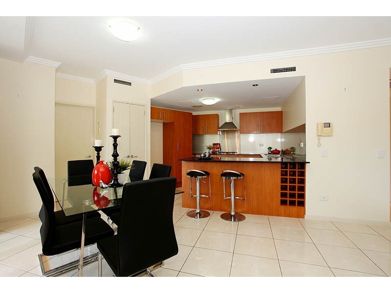 1/36 Underhill Avenue, Indooroopilly QLD 4068