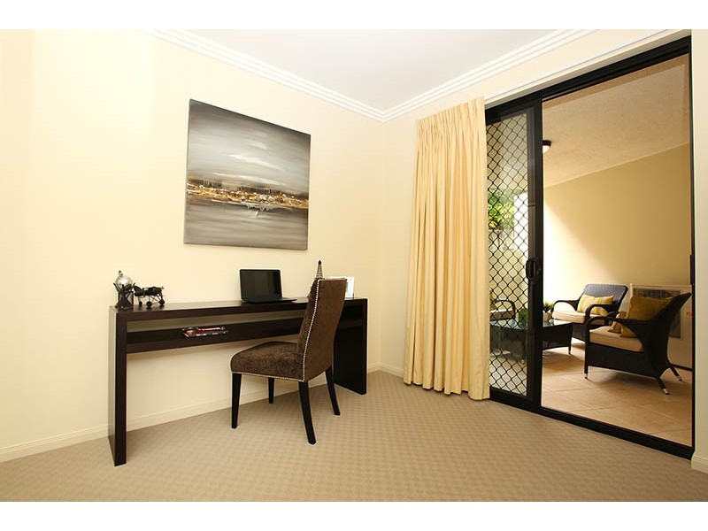 1/36 Underhill Avenue, Indooroopilly QLD 4068