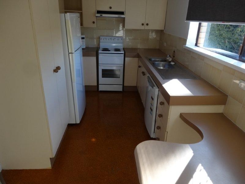 4/123 Central Avenue, Indooroopilly QLD 4068