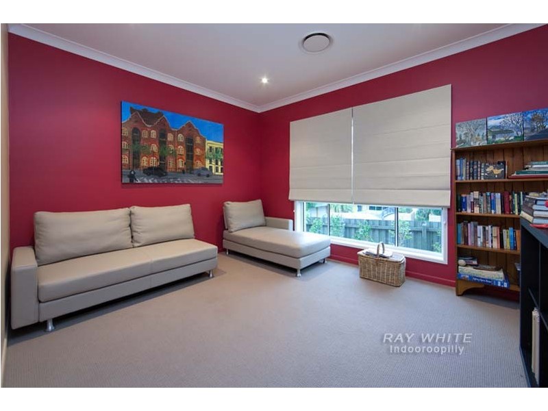 1 Kew Street, Indooroopilly QLD 4068