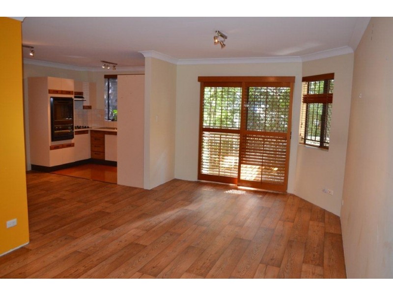 4/11 Foxton Street, Indooroopilly QLD 4068