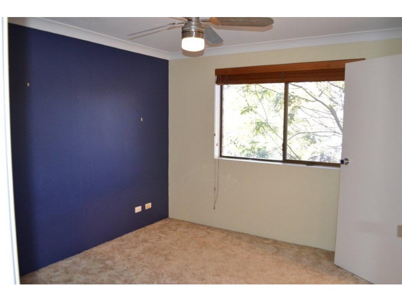 4/11 Foxton Street, Indooroopilly QLD 4068