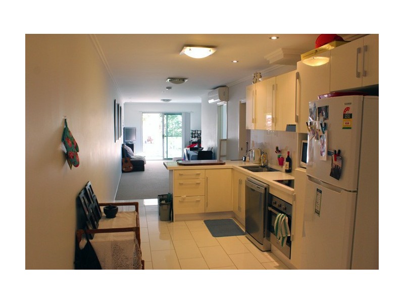 4/51 Lambert Road, Indooroopilly QLD 4068