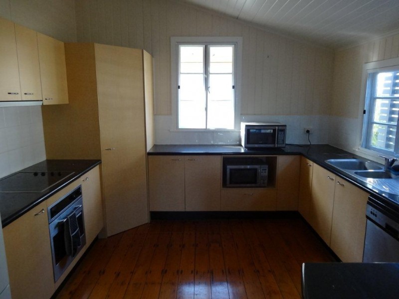 8B/56 Central Avenue, Indooroopilly QLD 4068